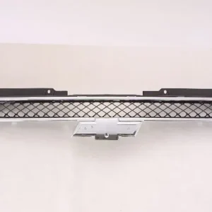 2007-2013 Chevrolet Avalanche Grille Upper Chrome w/ Black Frame